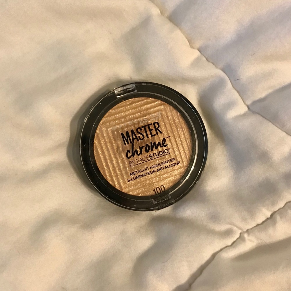 maybelline master chrome highlighter